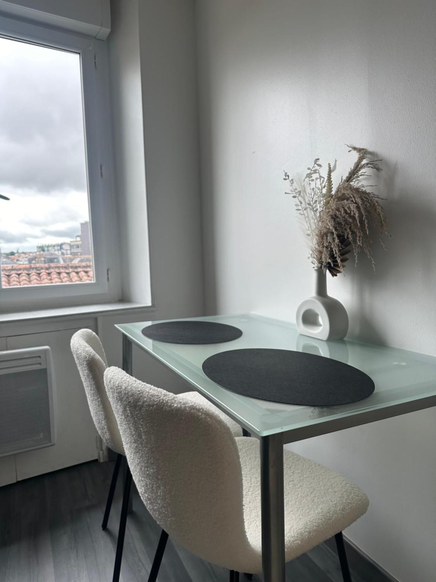 Appartement Cosy En Centre Ville Шоле Экстерьер фото